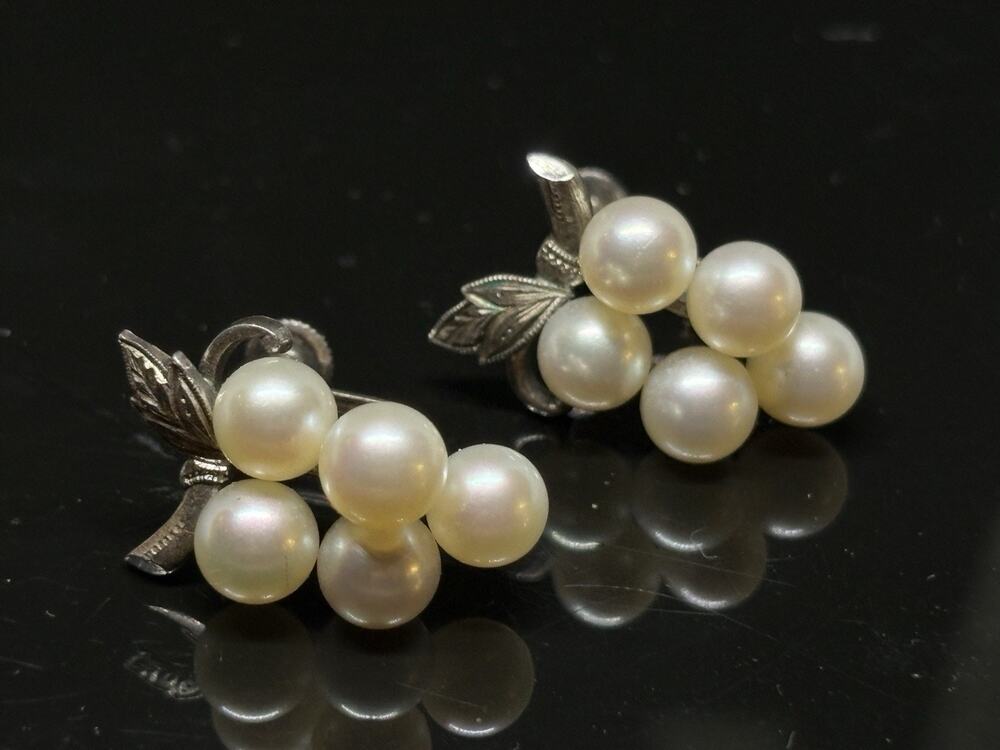 Vtg Signed Mikimoto Akoya Pearl Grape Cluster Screw On Earrings Sterling Silver